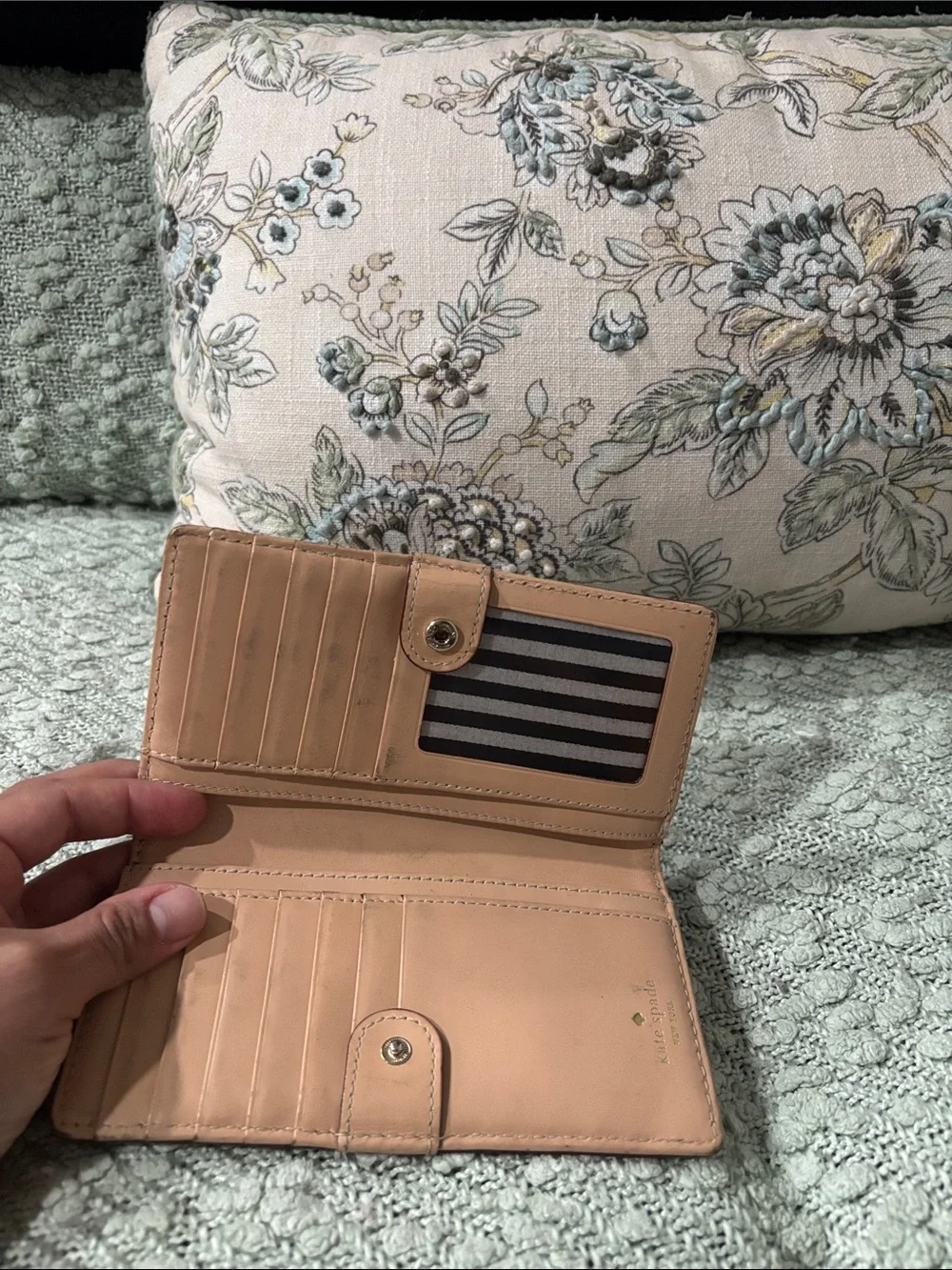 kate spade Beige and Navy Pebbled Leather Bifold Wallet